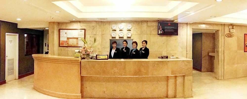 Cherry Blossoms Hotel Манила Экстерьер фото